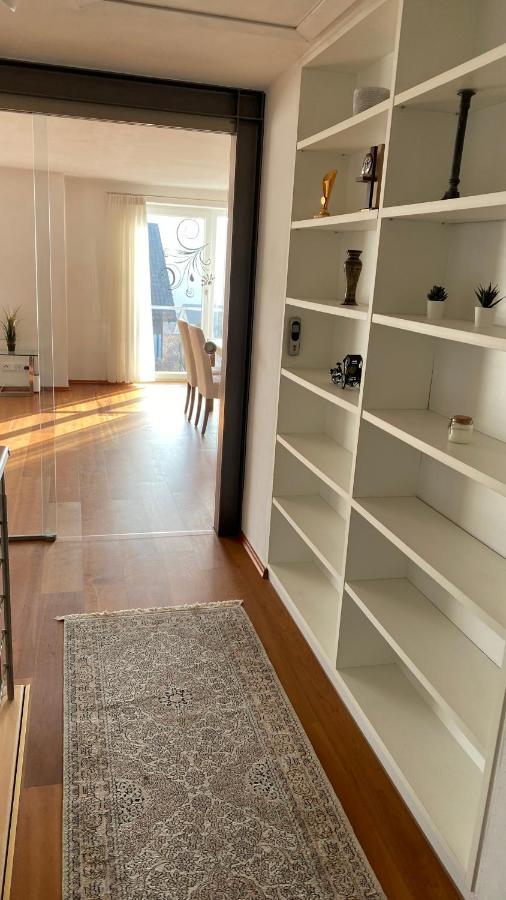Fewo Luxus Wohnung Im Eigenen Ferienhaus, 120 Qm, Naehe Regensburg Mit Balkon, Terrasse & Garten, Gute Zuganbindung Laber Exterior photo