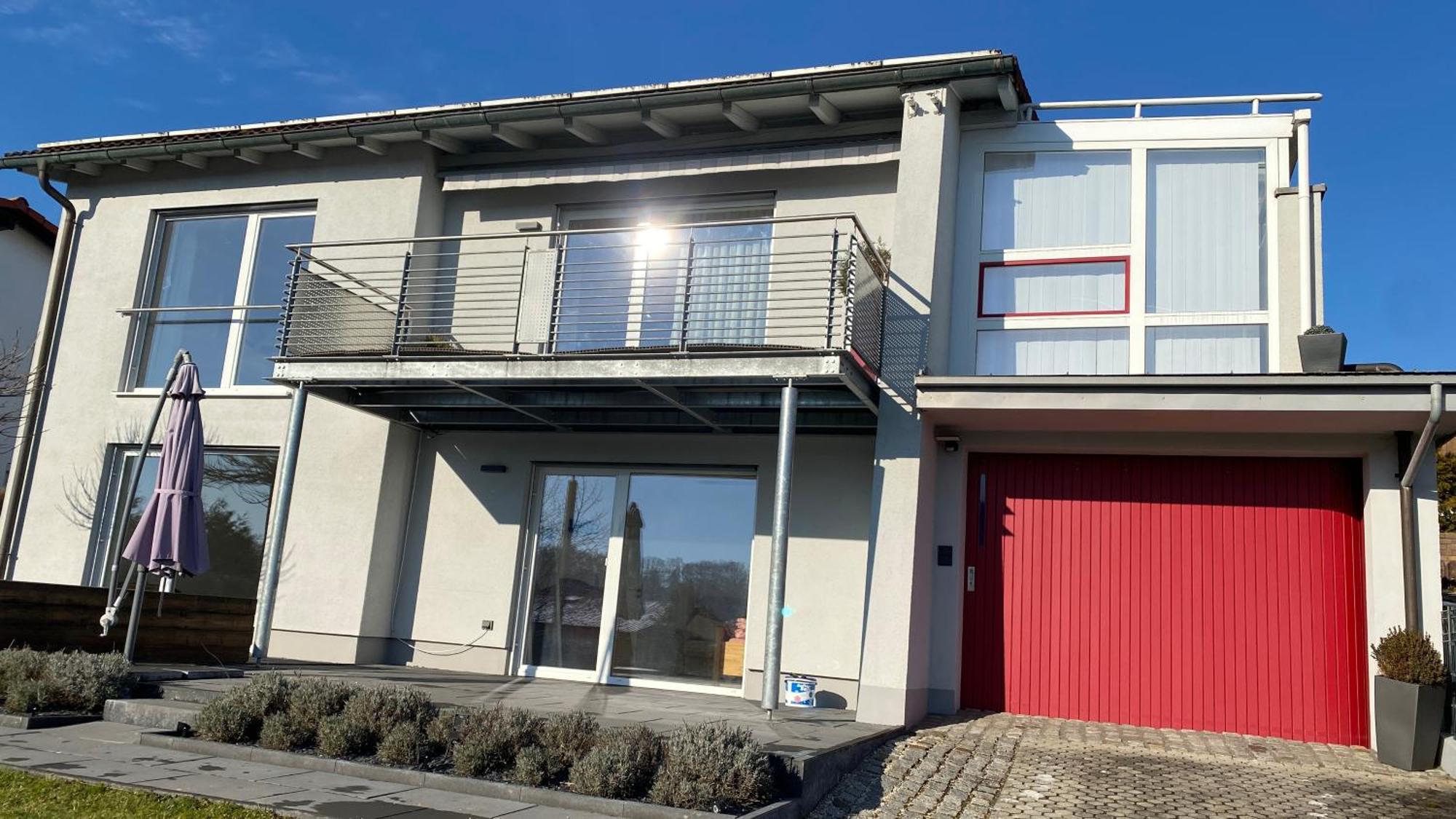 Fewo Luxus Wohnung Im Eigenen Ferienhaus, 120 Qm, Naehe Regensburg Mit Balkon, Terrasse & Garten, Gute Zuganbindung Laber Exterior photo